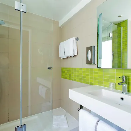 Ibis Styles Gare De L'est Tgv Hotel