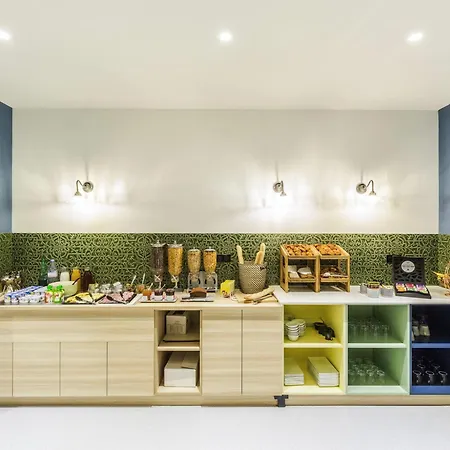 Ibis Styles Gare De L'est Tgv 3* Párizs