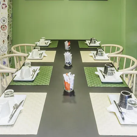 Ibis Styles Gare De L'est Tgv Hotell Paris