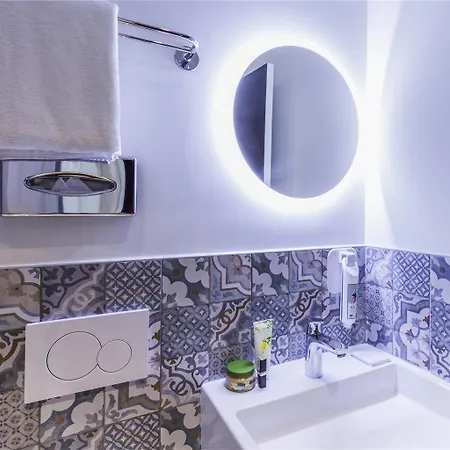 Ibis Styles Gare De L'est Tgv 3*